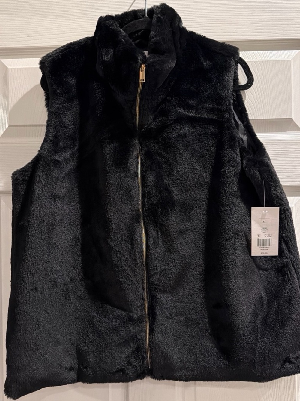 crown & ivy Black Faux Fur Vest with Gold Zipper
